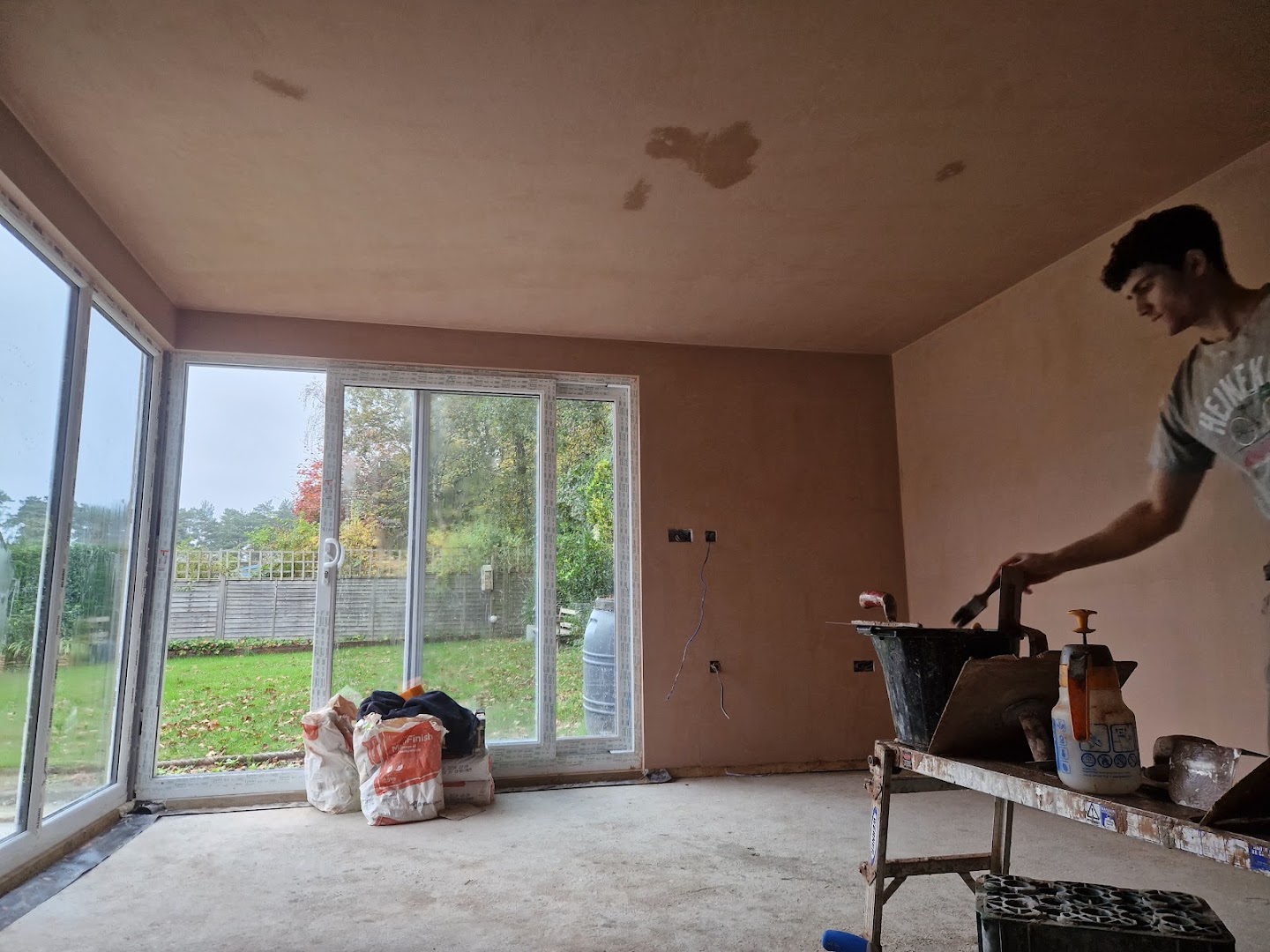 LJ PLASTERING — Photos 1