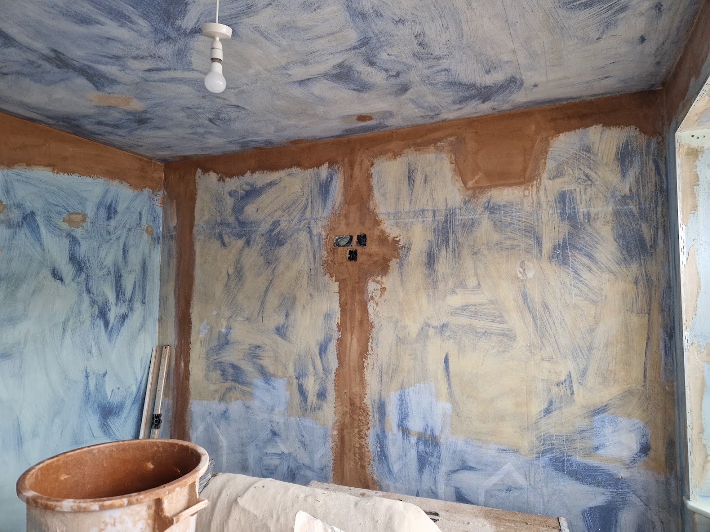LJ PLASTERING — Photos 10