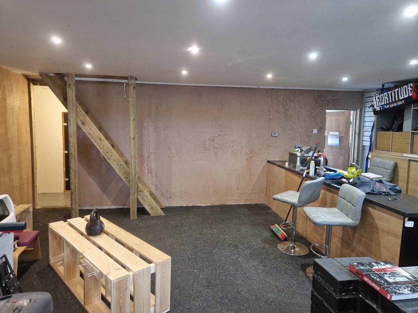 LJ PLASTERING — Photos 13