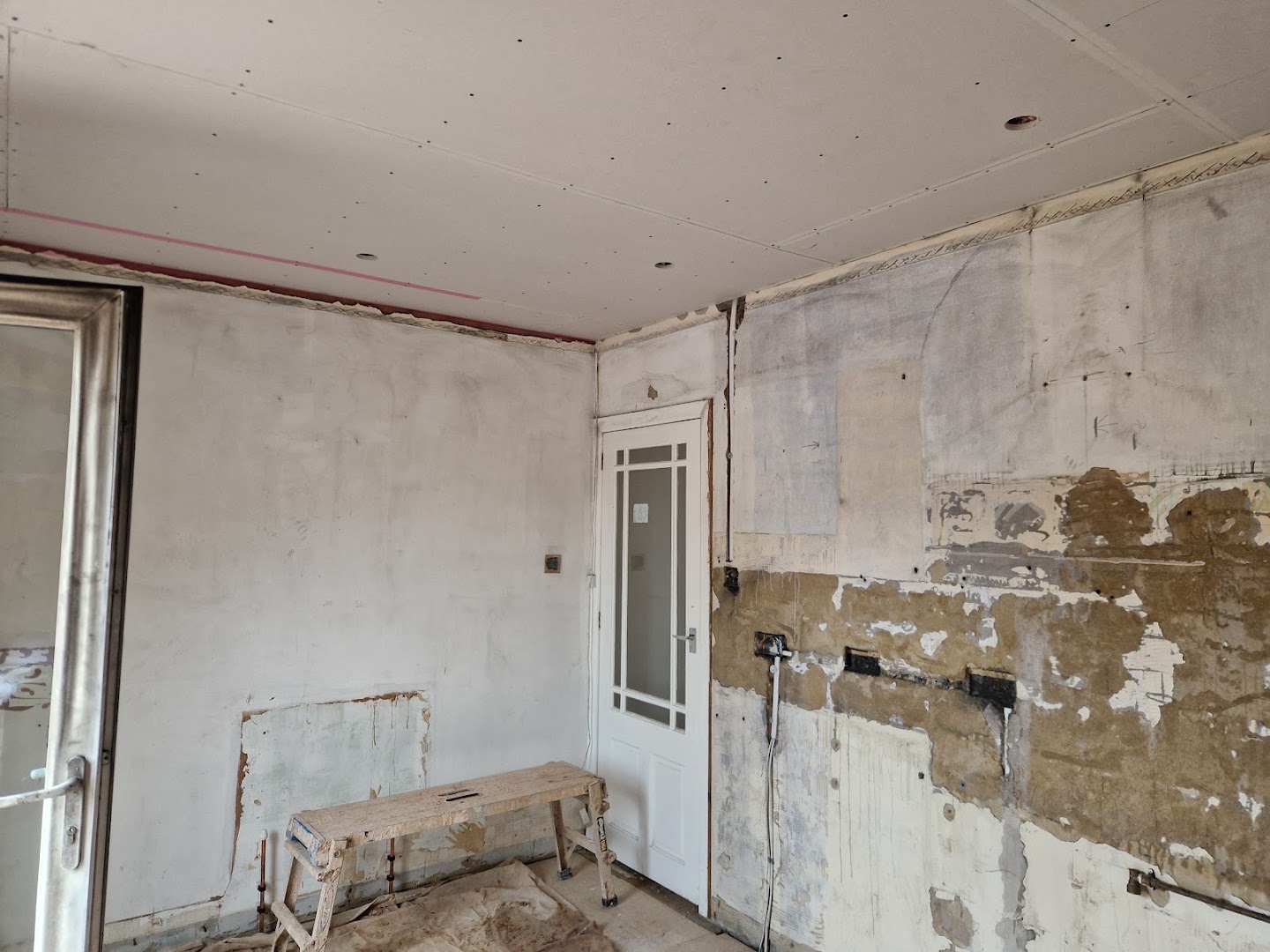 LJ PLASTERING — Photos 2